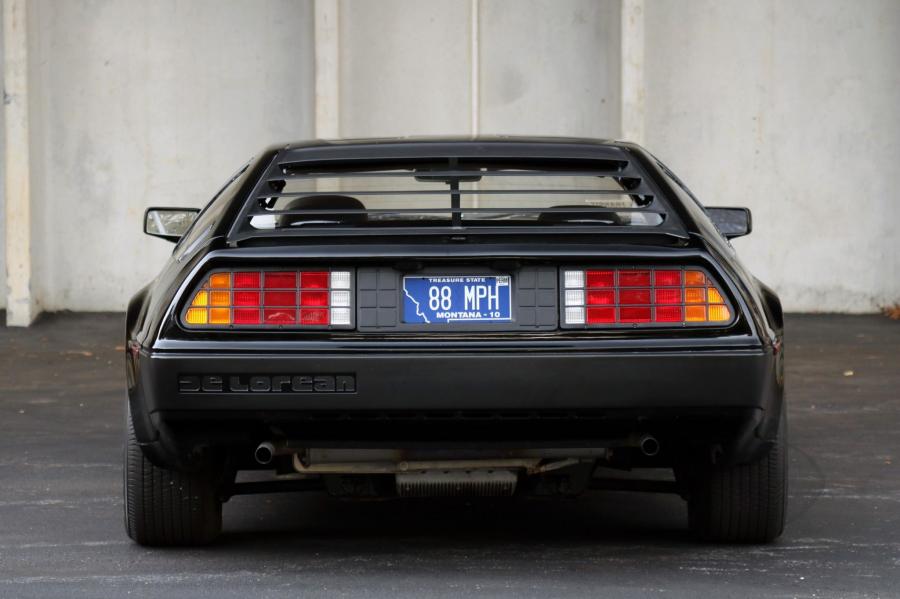  DeLorean DMC-12 in Black 1981 года  (фото 20 из 207)